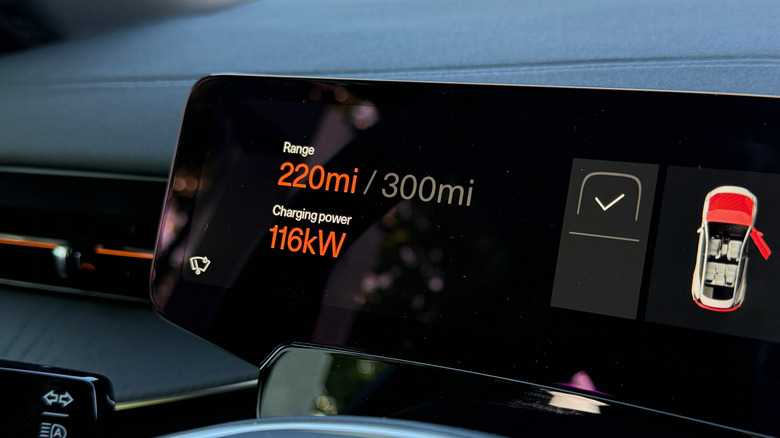 2025 Polestar 3 charging screen