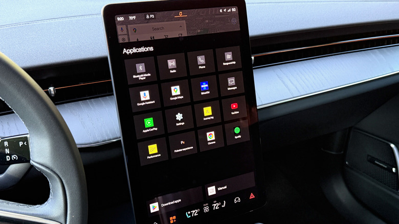 2025 Polestar 3 infotainment touchscreen