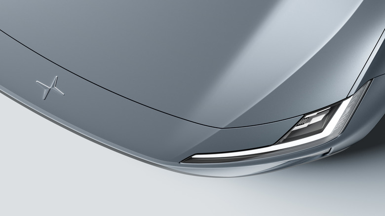 polestar 4 badge