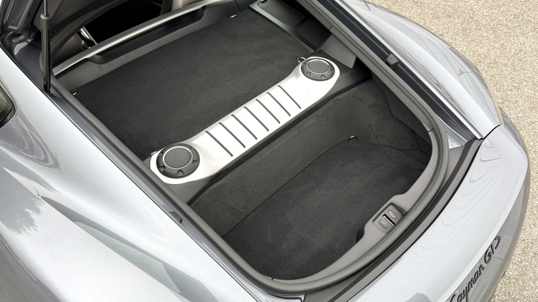 2025 Porsche 718 Cayman GTS 4.0 trunk