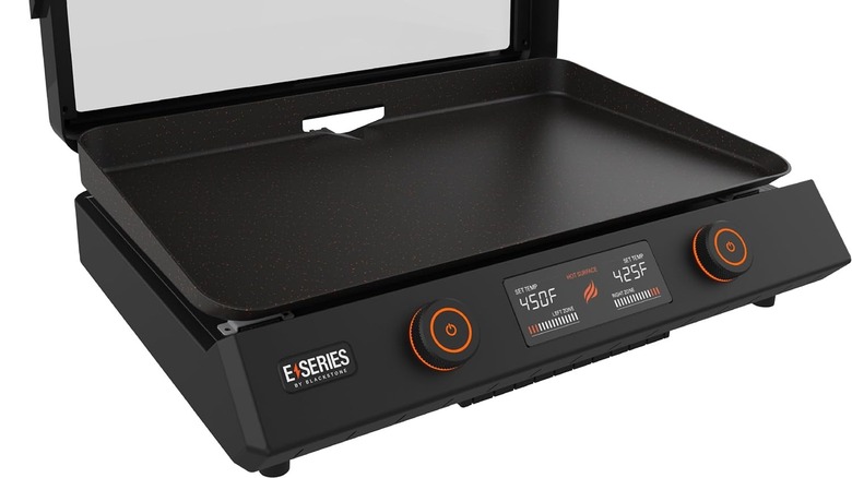 Blackstone 22-inch electric griddle controls and surface