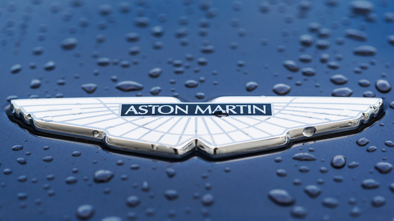 Aston Martin badge