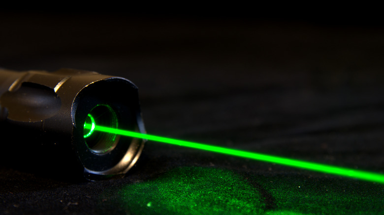 Green laser pointer