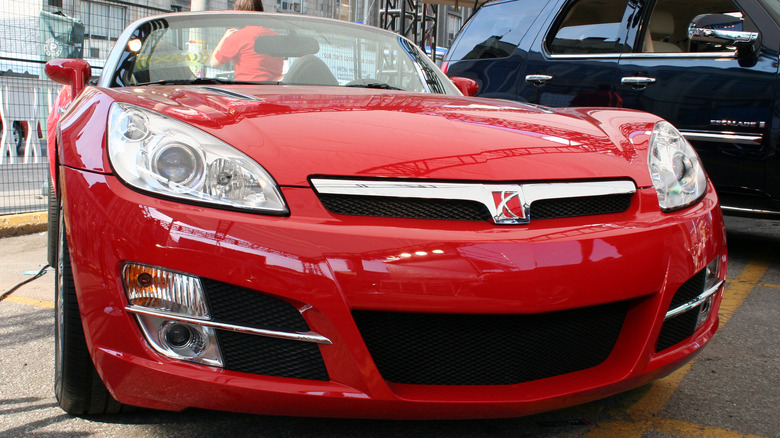 red Saturn Sky in parking lot