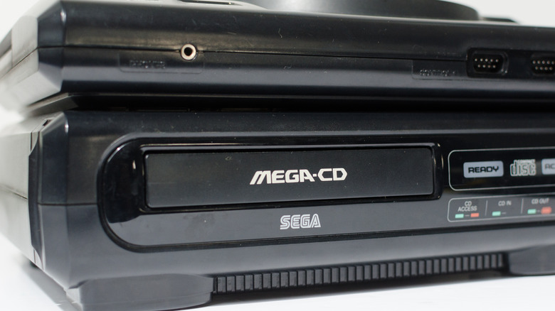 Mega-CD Close Up