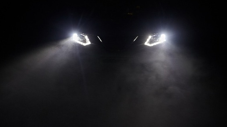 LED headlights in fog