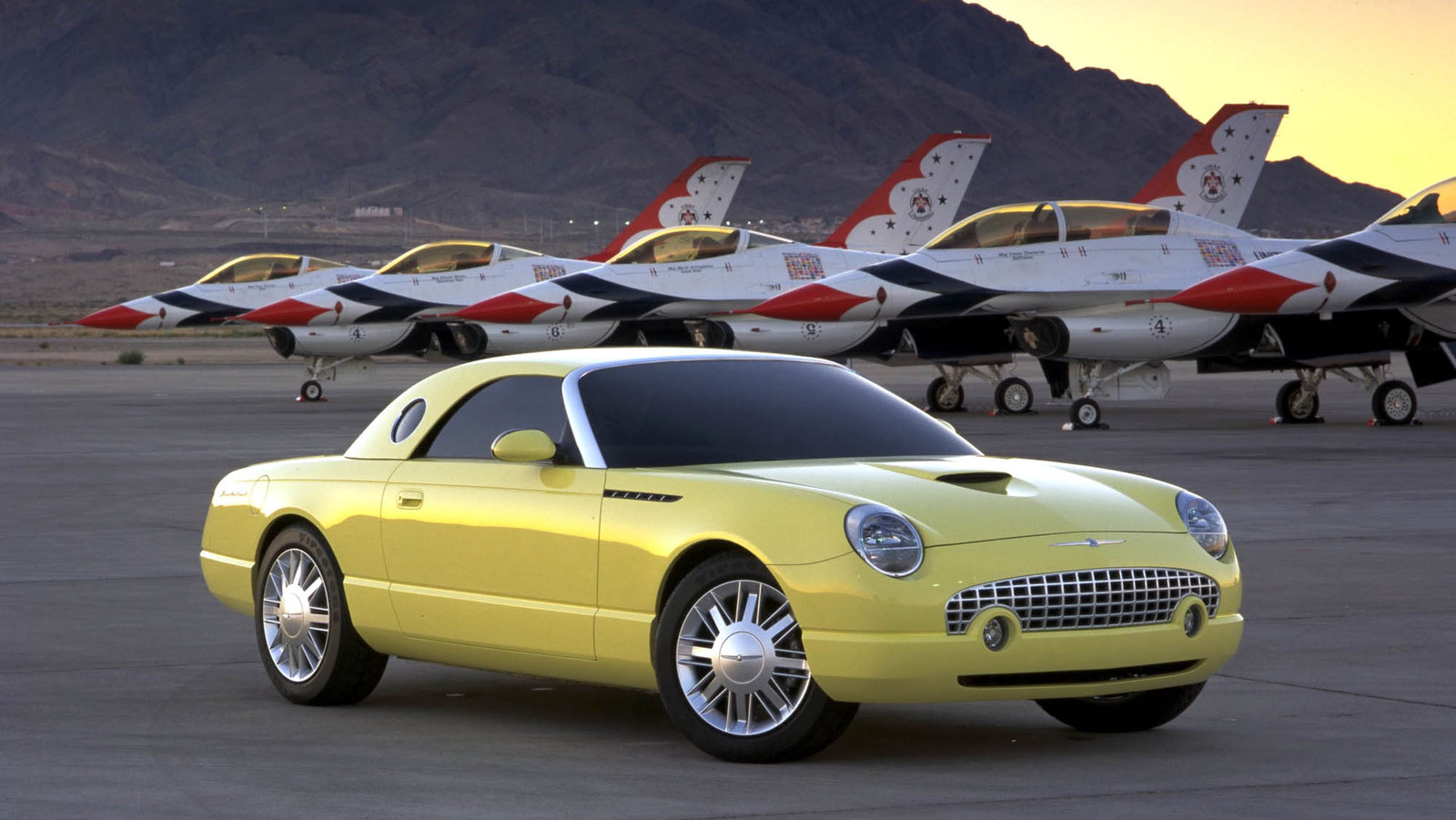 the-reason-why-ford-discontinued-the-thunderbird