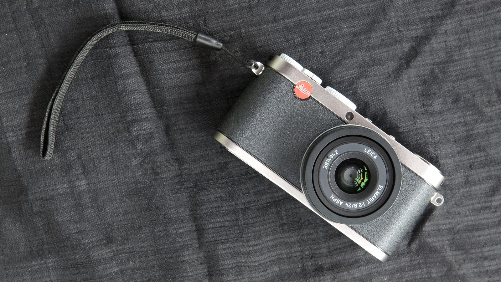 The Reason Why Leica Cameras Are So Expensive – SlashGear