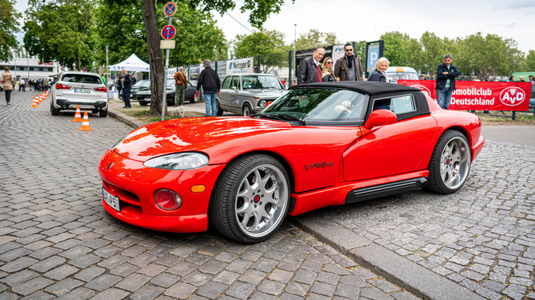 The Reason Why The Dodge Viper Was Discontinued