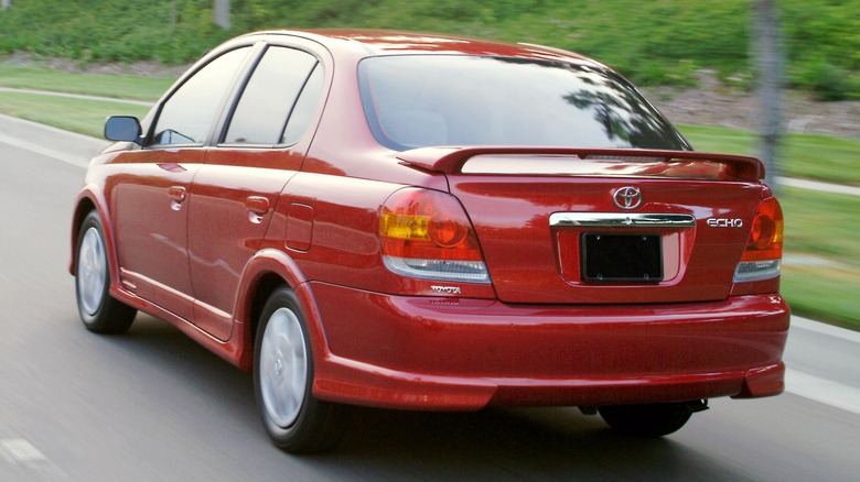 2003 to 2005 Toyota Echo