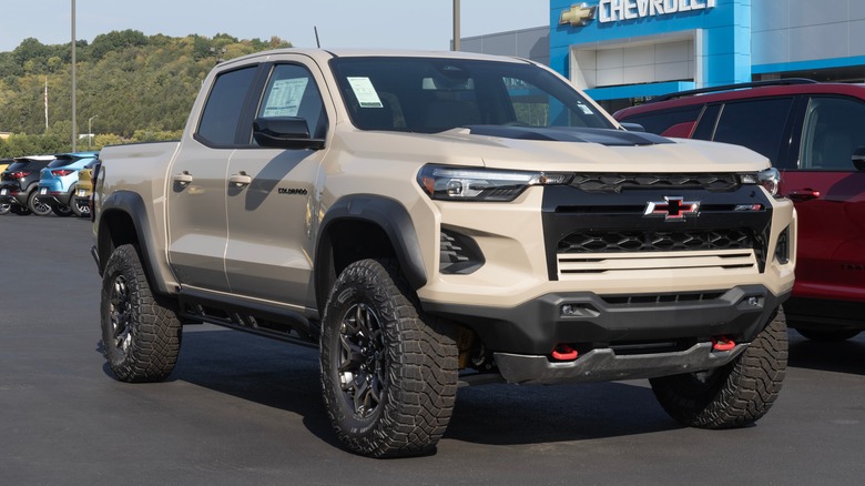 Front shot of a 2024 Chevrolet Colorado ZR2