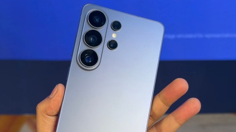 A person showing back of the Samsung Galaxy S26 Ultra