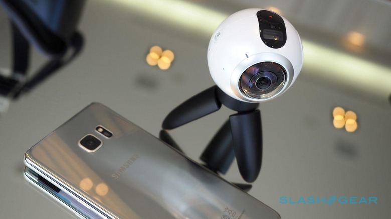 Samsung Gear 360 is the company's first 360 degree camera - The