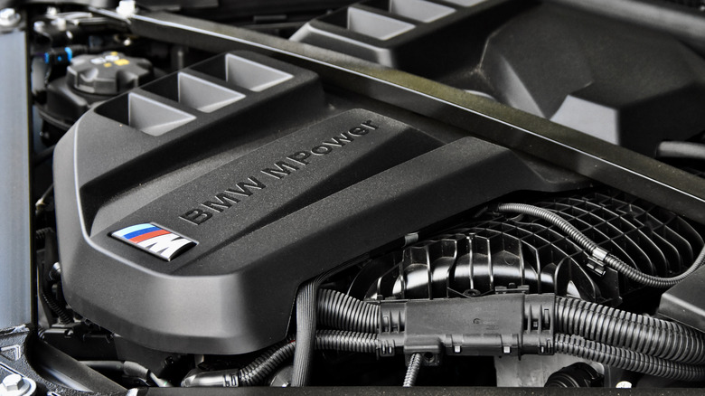 2026 BMW M2 CS engine.