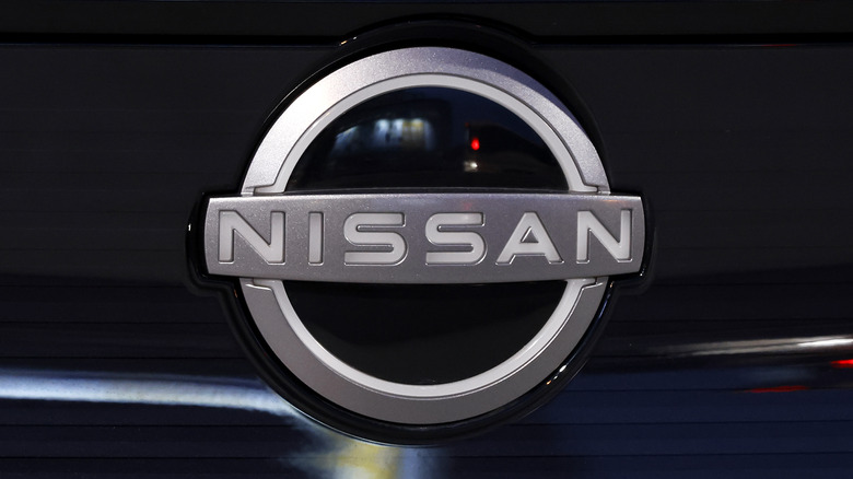 Nissan logo badge