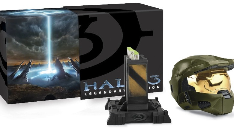 The Halo 3 Legendary Edition Master Chief helmet