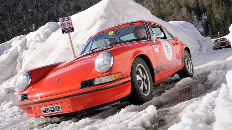 A red Porsche 911 S