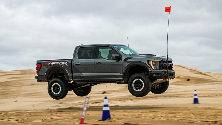 Ford Raptor R