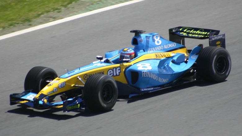 Fernando Alonso in 2004 Renault car