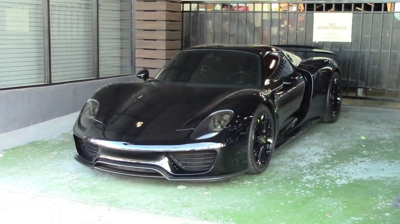 LeBron James 2015 Porsche 918 Spyder parked