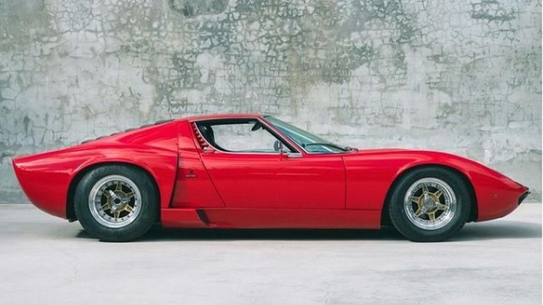 1970 Lamborghini Miura S showroom display