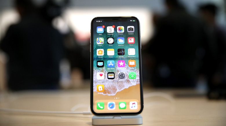 iPhone X homescreen