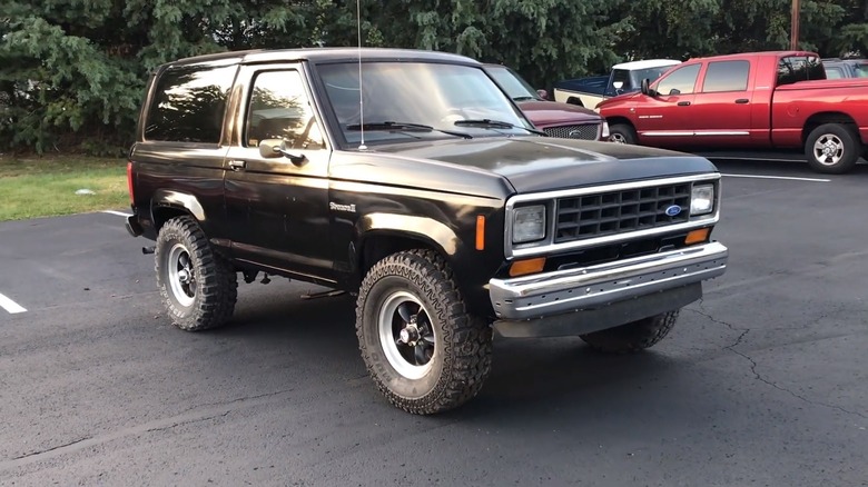 Ford Bronco II in black