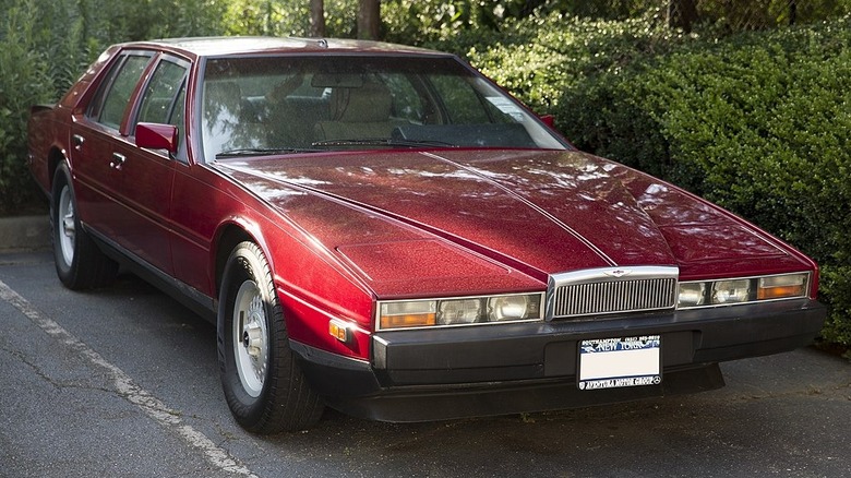 Aston Martin Lagonda Series 2