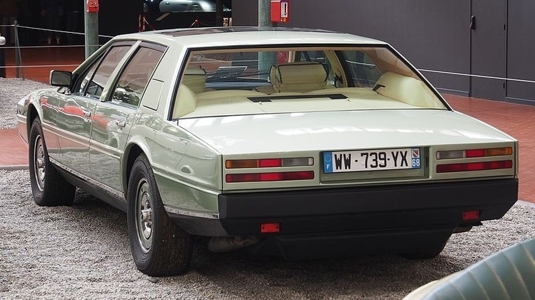 Aston Martin Lagonda Series 2