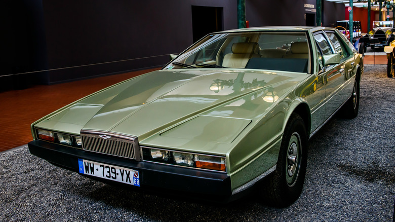 Aston Martin Lagonda Series 2