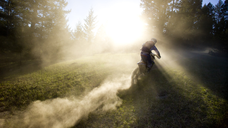 Dirtbake on dusty trail