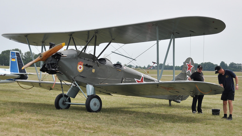 Polikarpov PO-2 on display at an air show