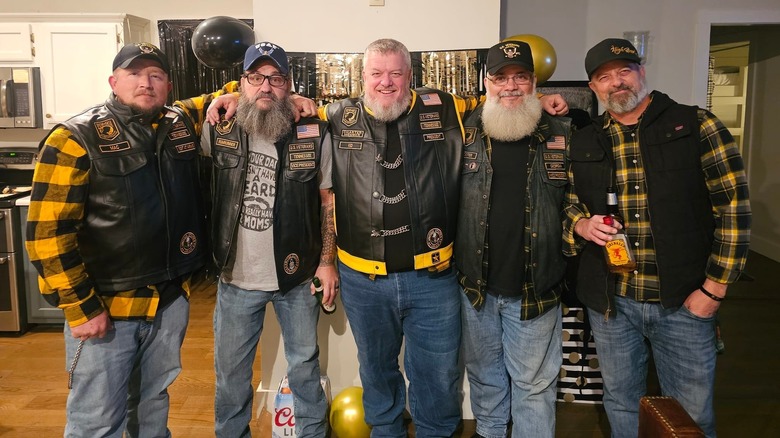 US veterans members of USVMC posing