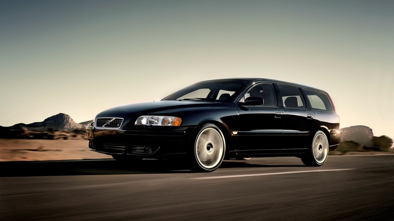 Volvo V70 R