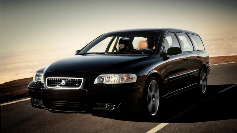 Volvo V70 R