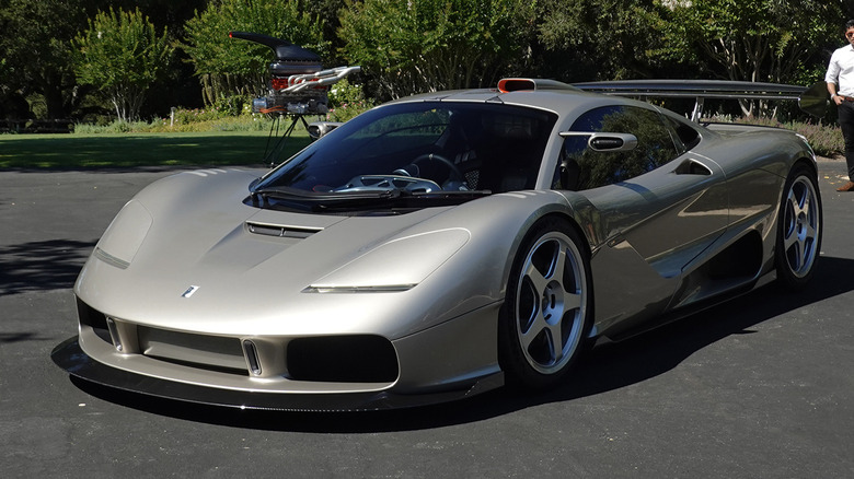 Gordon Murray Special Vehicles S1 LM front three-quarters