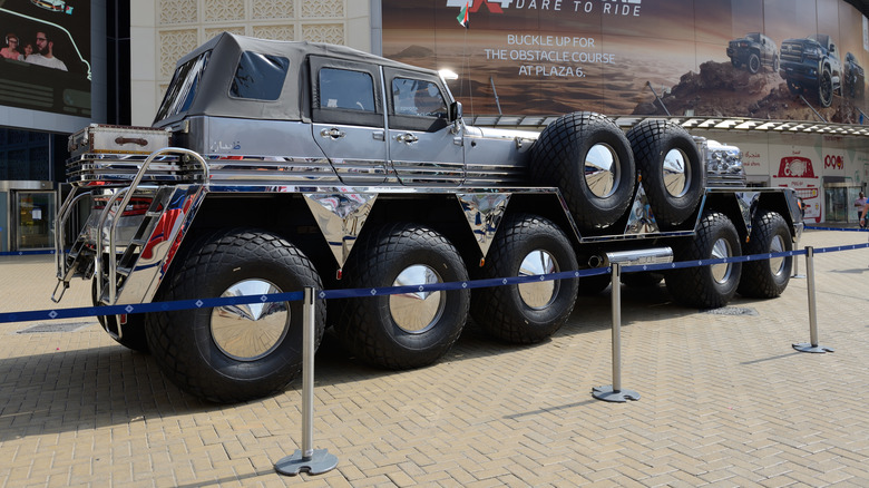 dhabiyan biggest suv auto show