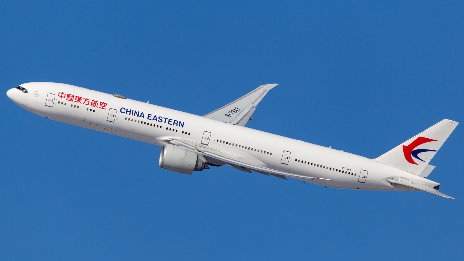 The World's Longest One-Way Flight Just Launched, And It's A Serious Time Saver