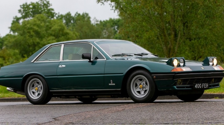Green Ferrari 400 with pop-up headlights