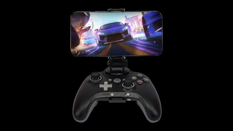 MOGA XP5-X Plus with mobile attached