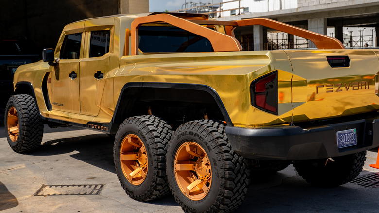 Gold metallic Rezvani Hercules