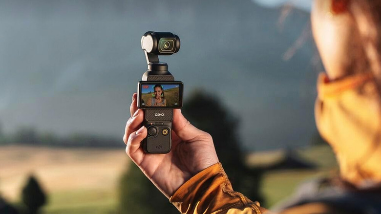 A person recording using the DJI Osmo Pocket 3