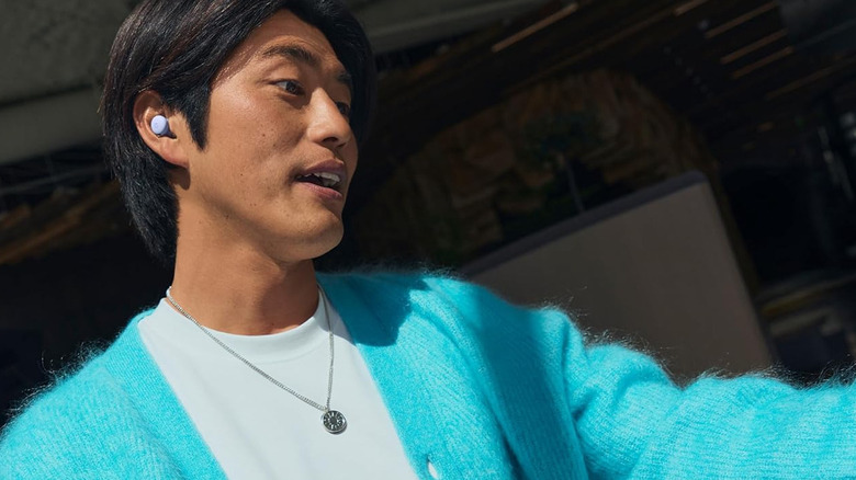 A person listening to music via the Google Pixel Buds 2a