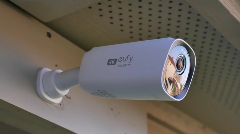 Side view of Eufycam 3 mounted on a building.