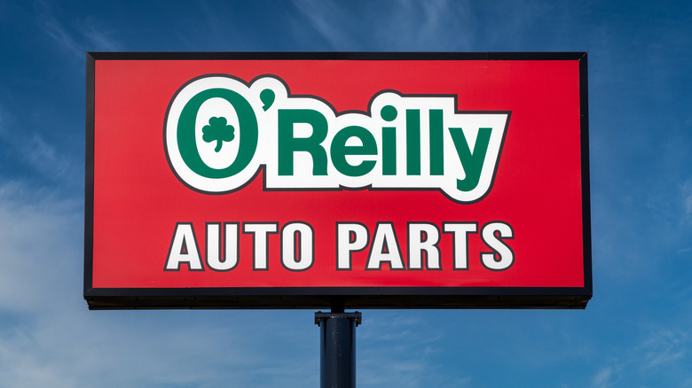 large O'Reilly Auto Parts street sign