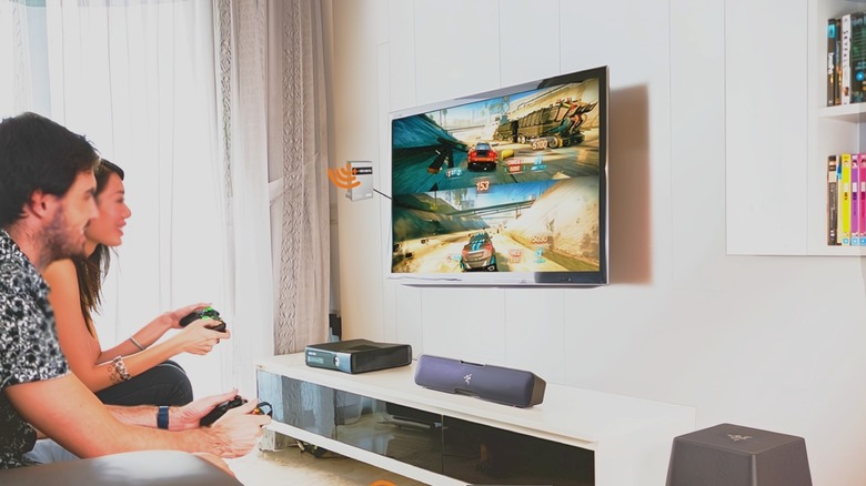 J-Tech Digital Wireless HDMI on a TV and a laptop.