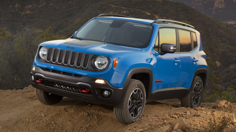 Blue 2015 Jeep Renegade Trailhawk on a dirt road
