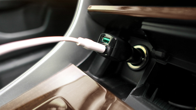 cord in car charger