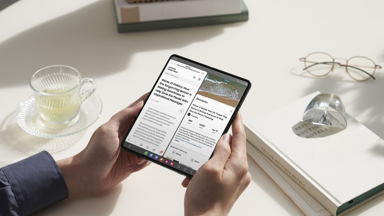 Samsung Galaxy Z Fold 4 in hand