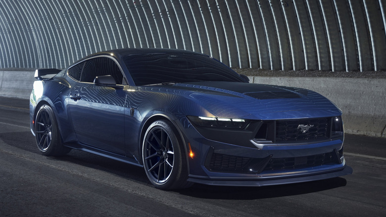 Front 3/4 view of 2026 Mustang Dark Horse